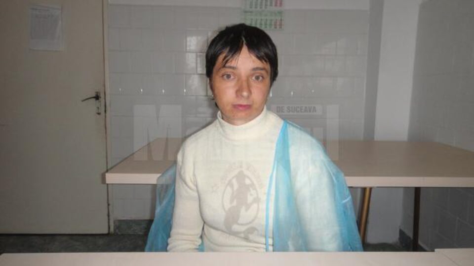 Ileana Tei, mama copilului, spune că autorul agresiunii ar fi un coleg de-al fiului său