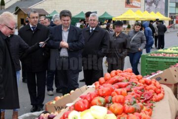 Zeci de producători din județul Suceava participă la Târgul de acasă „Produs în Bucovina”