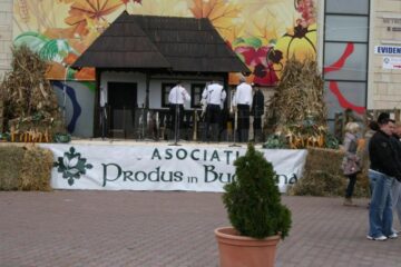 Zeci de producători din județul Suceava participă la Târgul de acasă „Produs în Bucovina”