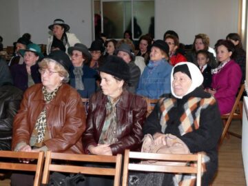 De Ziua Educației, la Fălticeni a avut loc o întâlnire a educatorilor, învățătorilor și profesorilor