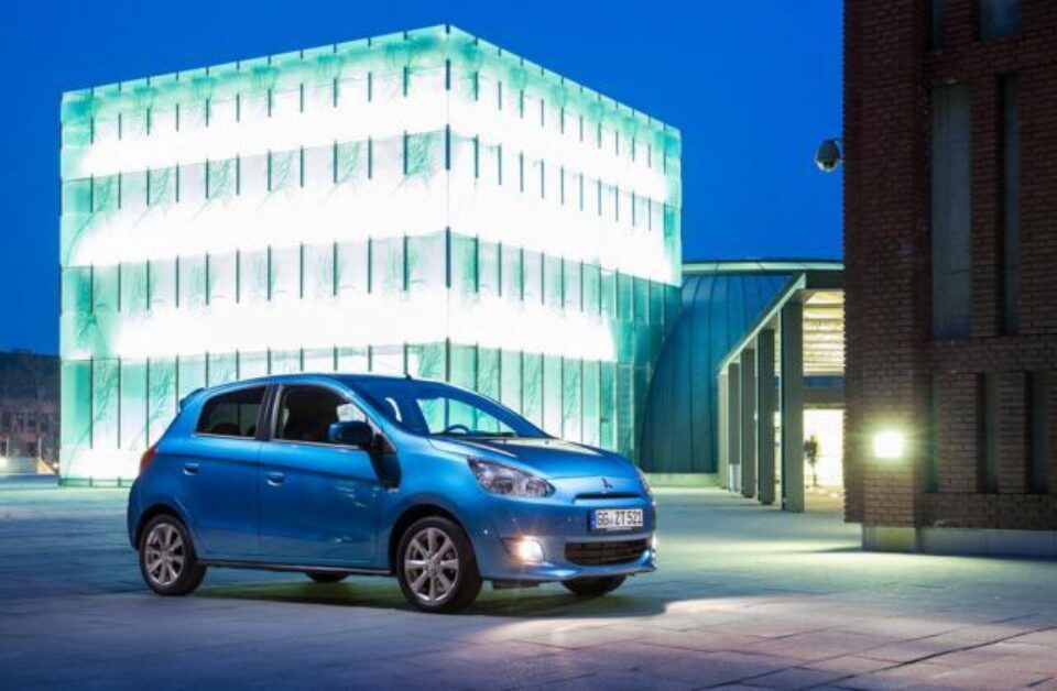 Mitsubishi Space Star atacă segmentul mic