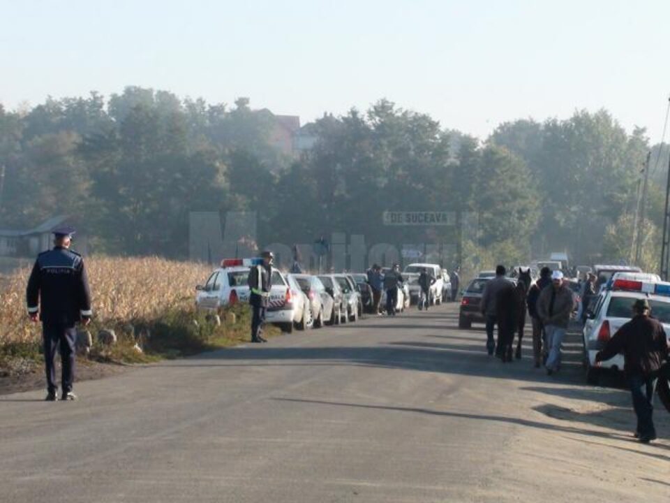 Aproape 20 de polițiști au descins ieri dimineață în piața de la Verești