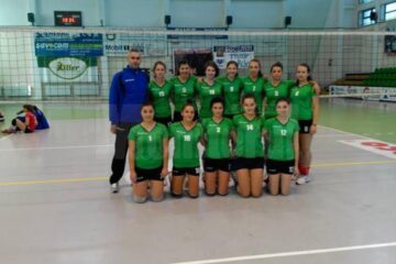 Tinerele voleibaliste de la LPS Suceava au început cu dreptul noua ediție de campionat