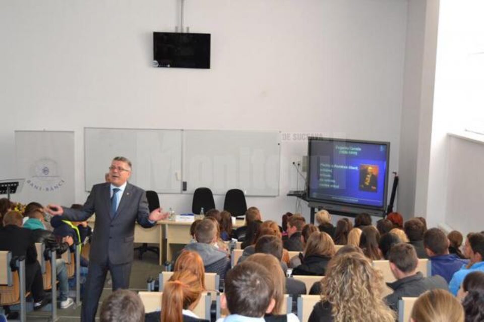 Specialiștii BNR au vorbit despre bani și bănci pe înțelesul elevilor