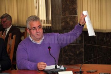 Ion Lungu: „Cele 26 de familii sunt deocamdată somate cu evacuarea, pentru datorii cuprinse între 100 și 760 de milioane de lei vechi, de fiecare”