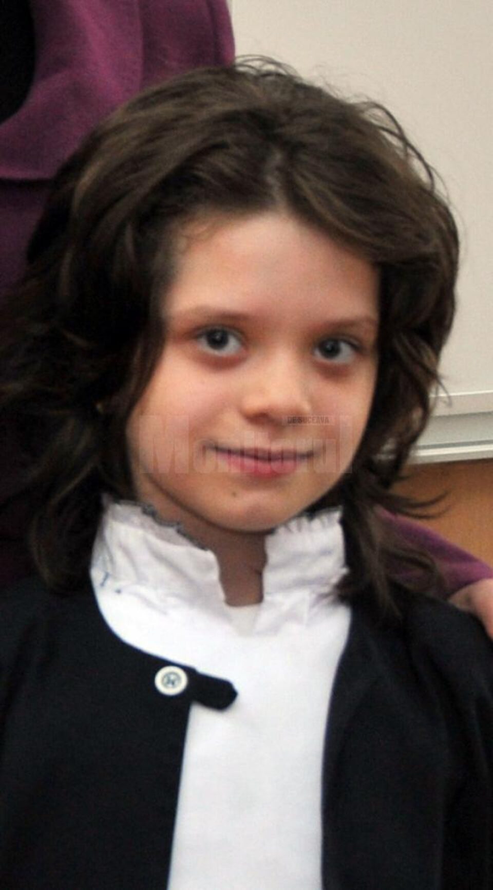 Locul III, 0 - IV, Elena Zettel