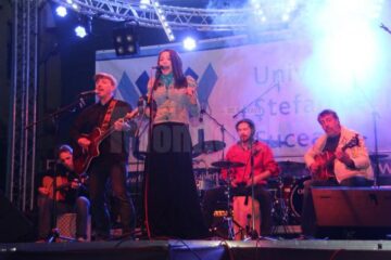 Hardcore moldovenesc, nonconformism și energie, asigurate de Zdob și Zdub, la Universitatea „Ștefan cel Mare”