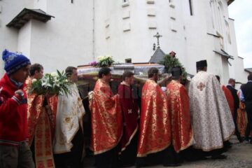 Slujba de înmormântare a preotului Vasile Nutu