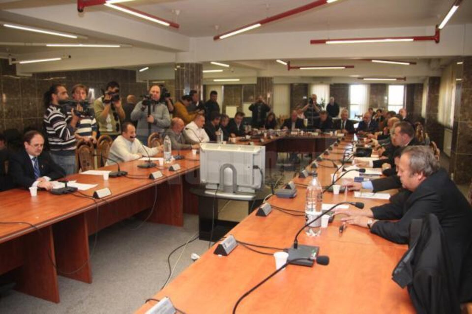 Consilierii locali au votat ieri majorarea prețului gigacaloriei, fără ca aceasta să afecteze cât are de plătit populația pentru căldură și apă caldă