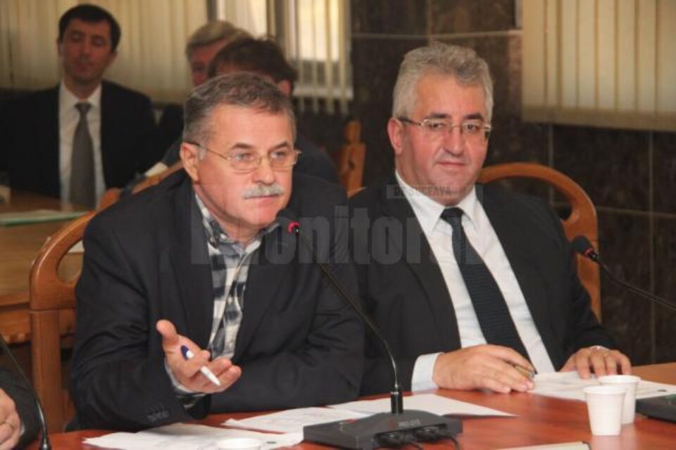 Viorel Seredenciuc i-a întâmpinat cu comentarii acide pe parlamentarii suceveni Ovidiu Donțu și Ștefan Băișanu