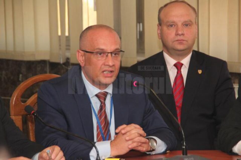 Deputatul Ștefan Băișanu a schimbat o serie de replici dure cu fostul viceprimar Viorel Seredenciuc