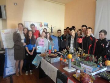 120 de elevi de la Colegiul Tehnic „Mihai Băcescu” Fălticeni au participat la un concurs de desene, postere și machete