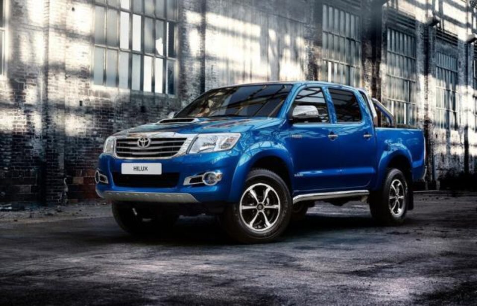 Toyota Hilux este mai durabil și sigur