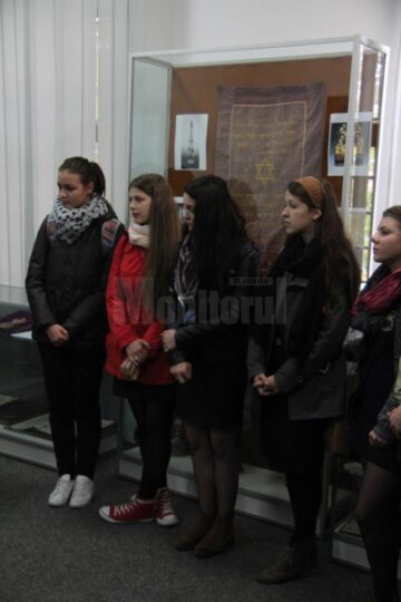 Expoziția „Cultură și civilizație evreiască în zona Moldovei”