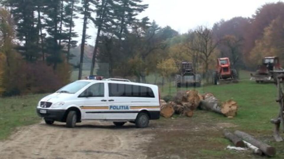 Descinderile poliției de ieri dimineață fac parte dintr-o amplă acțiune de combatere a delictelor silvice Descinderile poliției de ieri dimineață fac parte dintr-o amplă acțiune de combatere a delictelor silvice