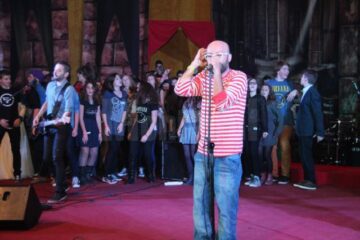 Toată suflarea din cetatea lui Ștefan a cântat și s-a bucurat la unison de concertul trupei Omul cu Șobolani