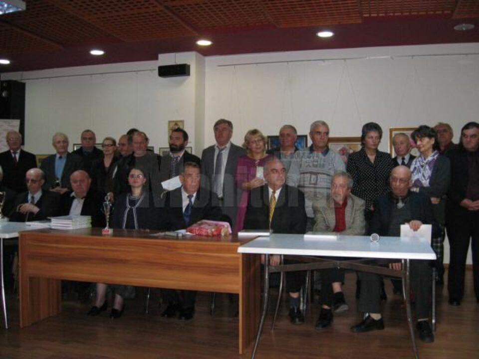 Juriul și premianții Fundației Culturale a Bucovinei
