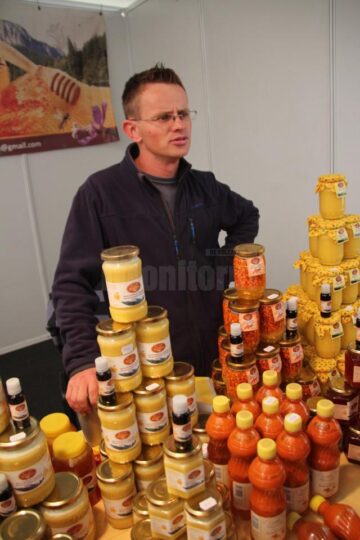 Aproape 50 de producători din țară, prezenți pentru trei zile la „Serbările Toamnei Bucovinene”
