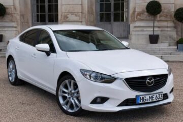 Noua Mazda6 atacă rivalii germani