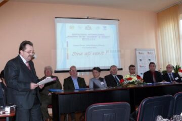 La Fălticeni a avut loc Simpozionul Internațional “România între Occident și Orient”