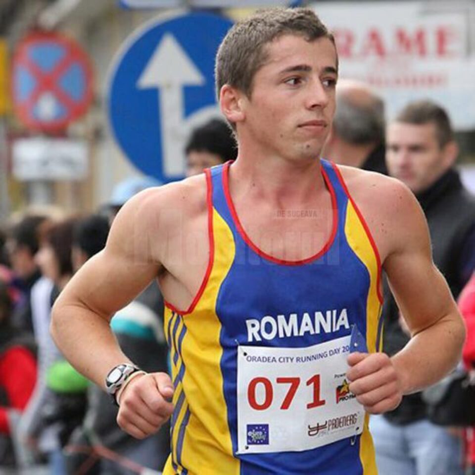 Iulian Roșu a izbutit să urce pe cea mai înaltă treaptă a podiumului de premiere în concursul de la tineret Iulian Roșu a izbutit să urce pe cea mai înaltă treaptă a podiumului de premiere în concursul de la tineret