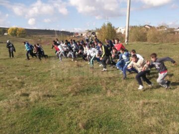 La cros au participat peste 150 de elevi din zona Fălticeni