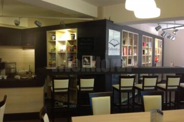 La USV Book Cafe, cafeaua se poate plăti vineri în versuri