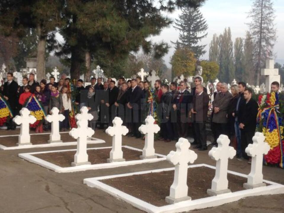 Ceremonialul religios și militar organizat la Suceava pentru a marca Ziua Armatei Române