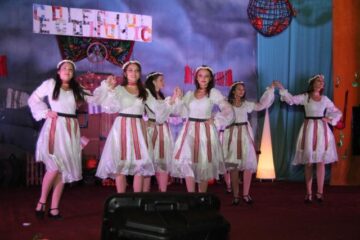 „Tradițional vs. Modern”, tema Balului Bobocilor de la Colegiul Economic „Dimitrie Cantemir”