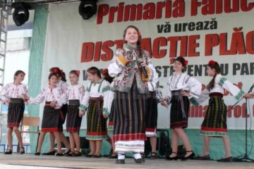La Fălticeni sărbătoarea recoltei este o sărbătoare a mărului