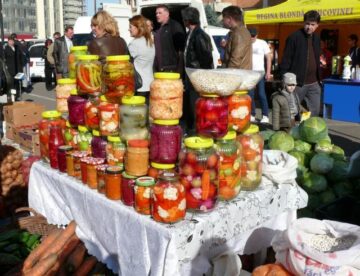 La Fălticeni sărbătoarea recoltei este o sărbătoare a mărului