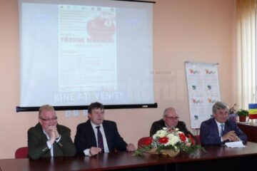 La Fălticeni sărbătoarea recoltei este o sărbătoare a mărului