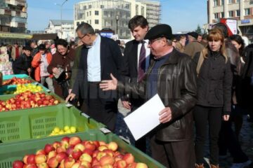La Fălticeni sărbătoarea recoltei este o sărbătoare a mărului