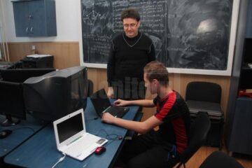 Echipamentele IT au fost folosite pentru dotarea bibliotecii și a cabinetului de informatică