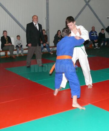 Practicanții de judo au făcut și o mică demonstrație la Fălticeni