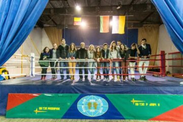 Tinerii studenți au susținut opt spectacole în comunitățile românești