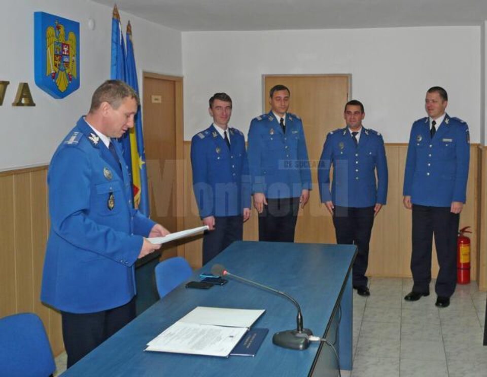 Patru ofițeri și șase subofițeri jandarmi, înaintați în grad înainte de termen