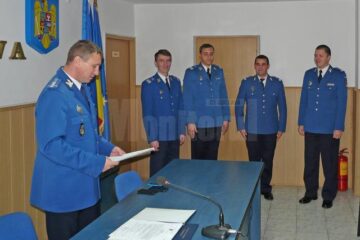 Patru ofițeri și șase subofițeri jandarmi, înaintați în grad înainte de termen