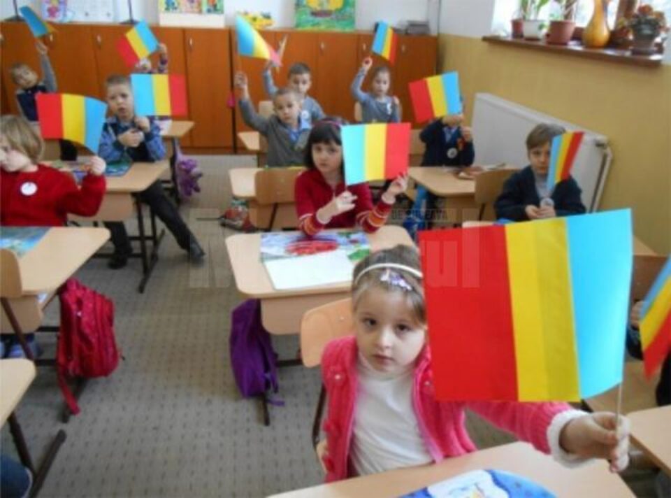 Lecții de patriotism la Școala „Al.I. Cuza” din Fălticeni