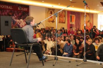 Spectacolul ,,Deschide ochii, deschide inima!” s-a desfășurat la Iulius Mall