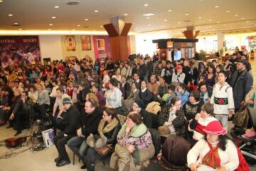 Spectacolul ,,Deschide ochii, deschide inima!” s-a desfășurat la Iulius Mall