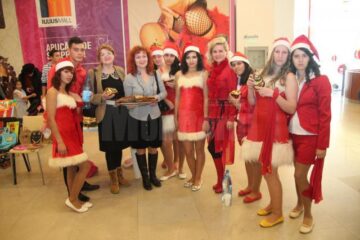 Spectacolul ,,Deschide ochii, deschide inima!” s-a desfășurat la Iulius Mall