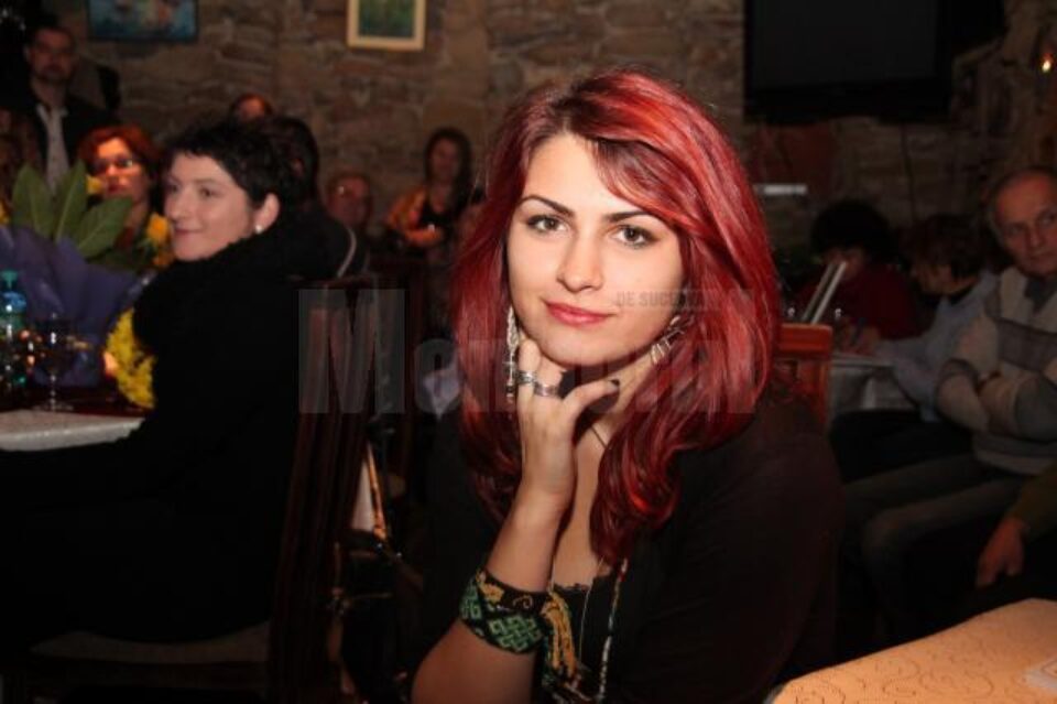 Teodora Holenciuc, elevă în clasa a XI-a la Colegiul de Artă „Ciprian Porumbescu”