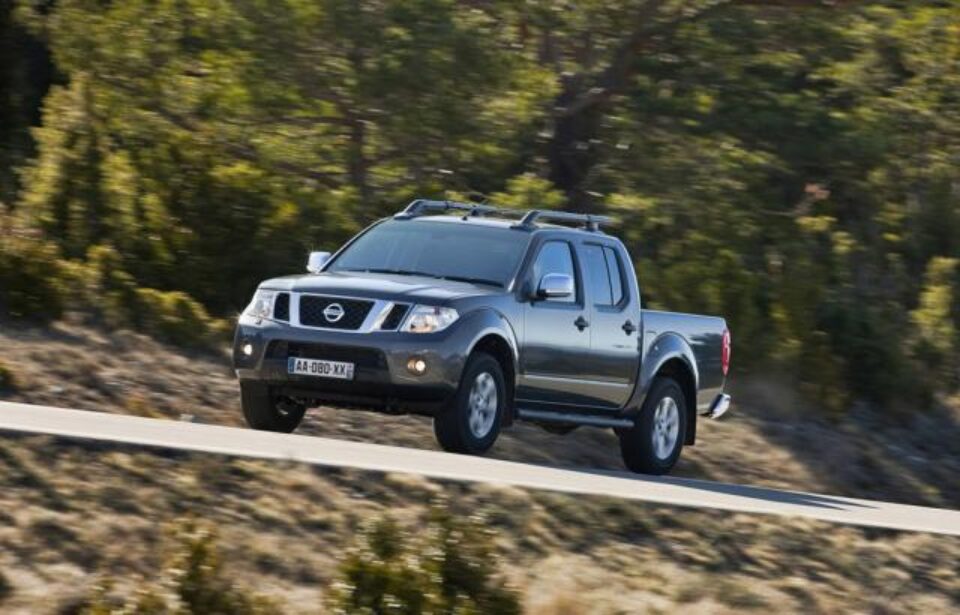 Nissan Navara are și o versiune economică