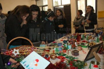 Expoziție cu vânzare organizată la Centrul Cultural “Grigore Vasiliu Birlic”