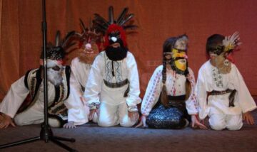 Expoziție cu vânzare organizată la Centrul Cultural “Grigore Vasiliu Birlic”