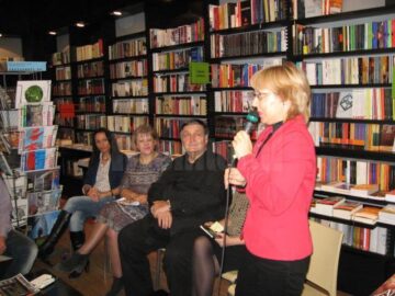 „Convorbiri cu Alex Ștefănescu”, la Librăria Cărturești
