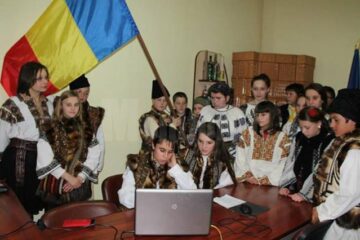 Proiectul Uniți în cuget și-n simțiri