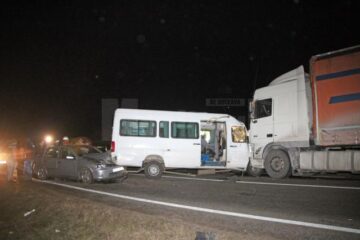 Cele trei mașini implicate în accident