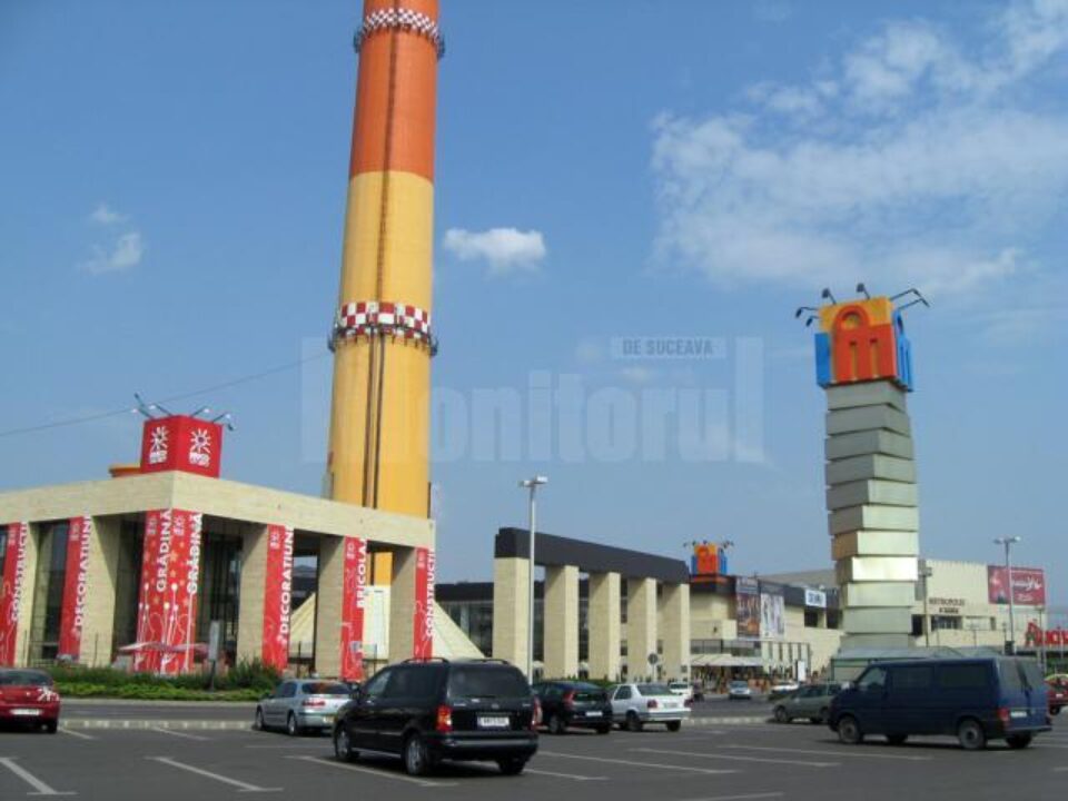Patru dintre percheziții au fost în Fălticeni, iar una la un magazin de bijuterii din Iulius Mall Suceava